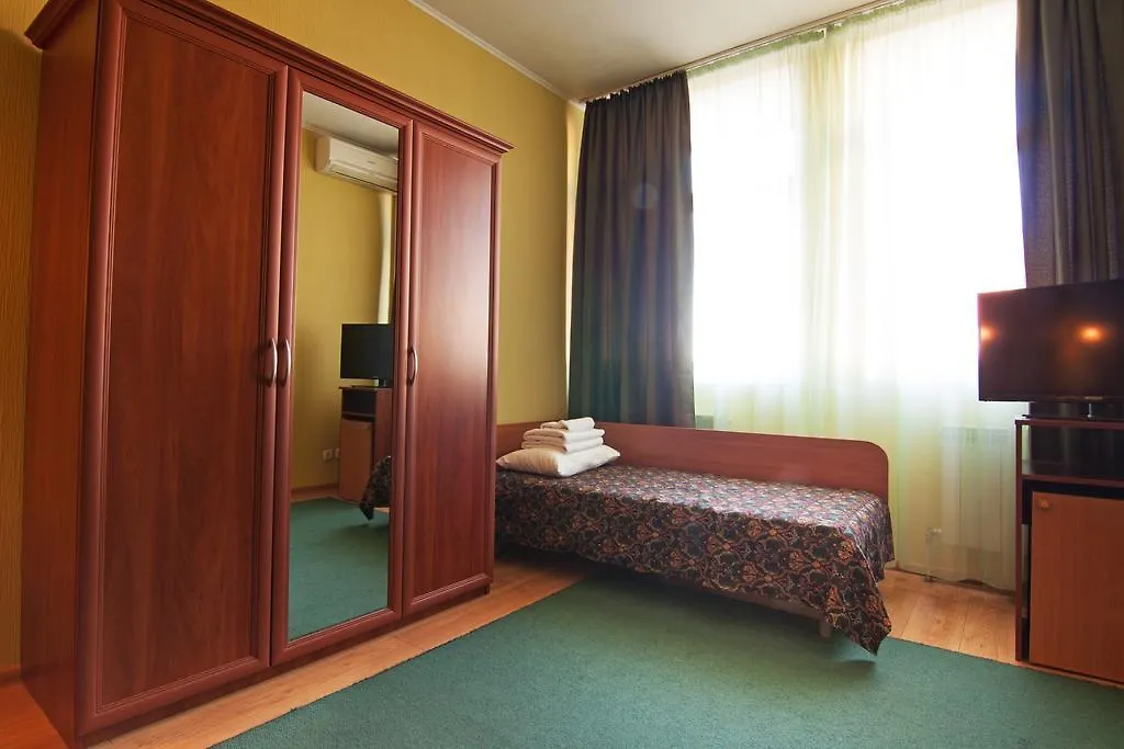 Mini-Hotel On Geroiv Energetykiv Street 18 Kyiv