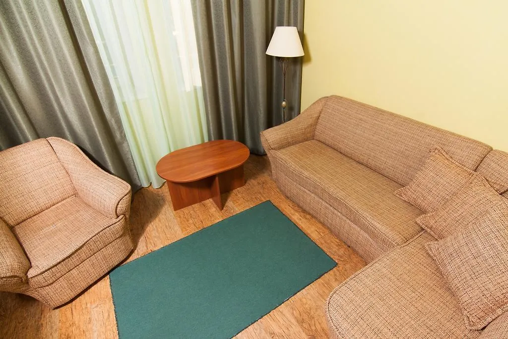 Mini-Hotel On Geroiv Energetykiv Street 18 Kiev