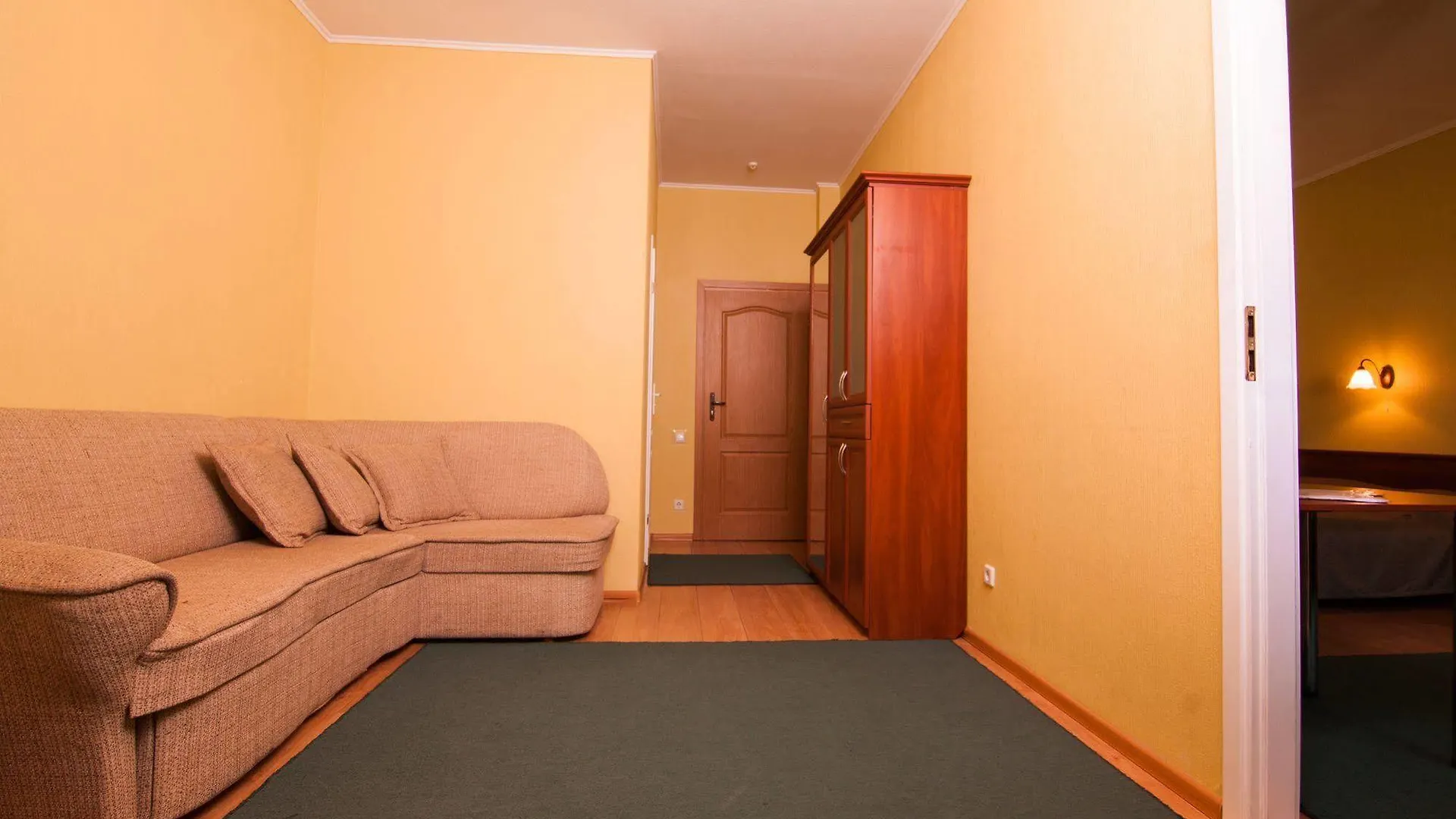 Mini-Hotel On Geroiv Energetykiv Street 18 Kiev Hotel