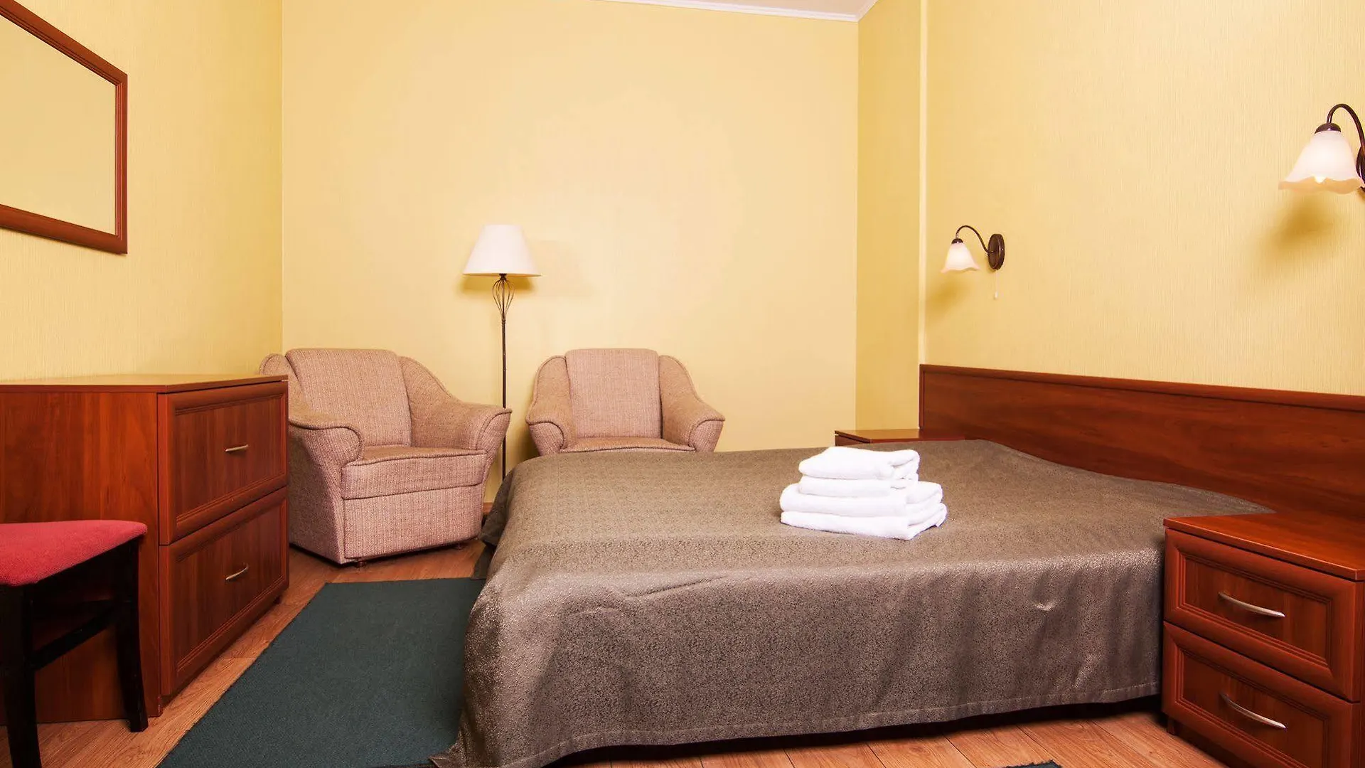 Mini-Hotel On Geroiv Energetykiv Street 18 Kiev Otel
