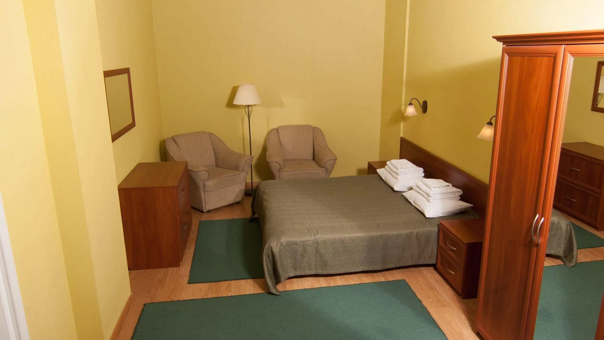 Mini-Hotel On Geroiv Energetykiv Street 18 Kiev Ukrayna